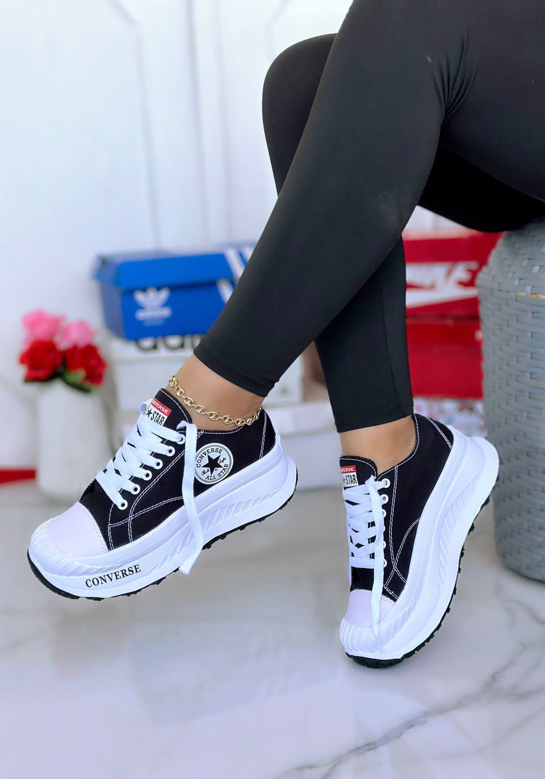 CV All Star Dama - ¡LIQUIDACIÓN TOTAL! Corte/Bajo/Negro / 35 Moda